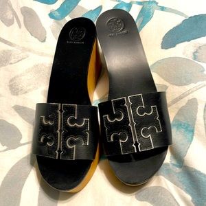 Tory Burch size 9 wedge sandals